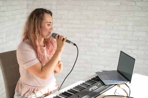 Who can resist a song in the middle of a class?