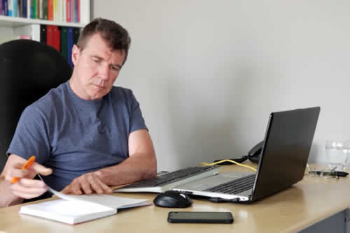 Trainer uploading a course